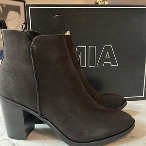 These MIA Boots have never been worn!
